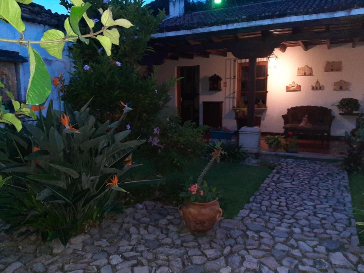Hostal San Nicolas Антигуа-Гватемала Экстерьер фото